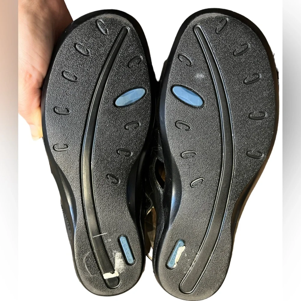 Aravon by New Balance Power Comfort 3 Strappy Comfort Sandals Size 7 B versitile